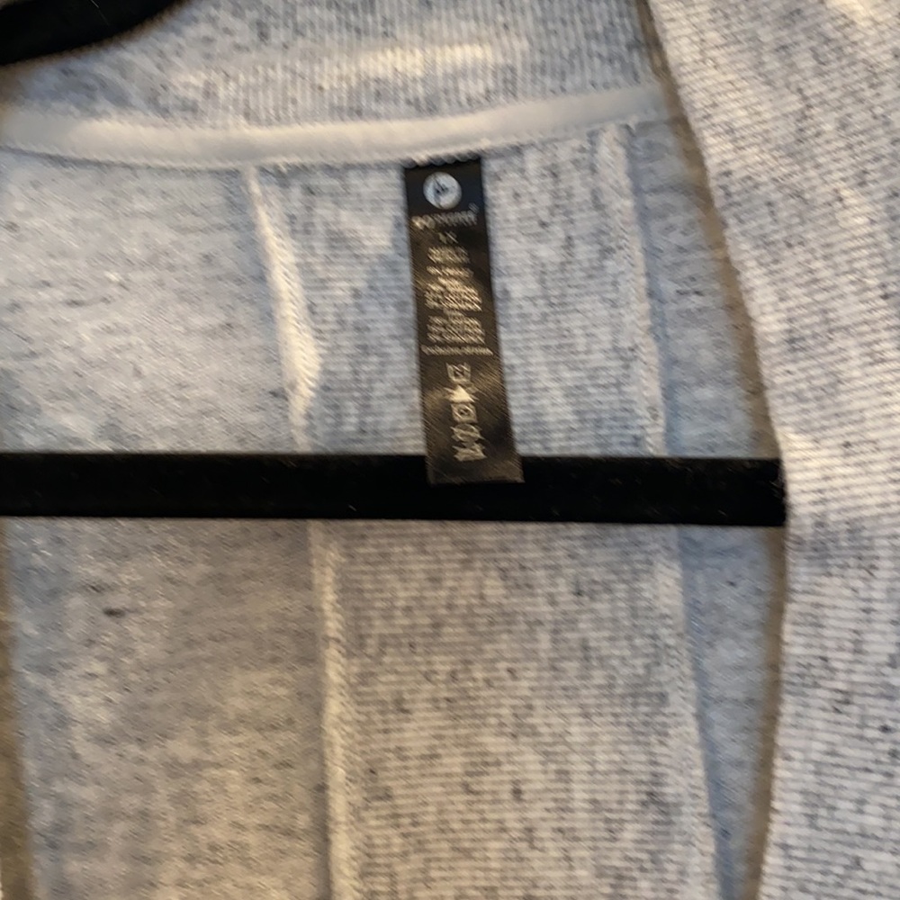 Sweater - Picture 2 of 6